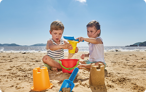 Spelen in het zand met het zandbakspeelgoed van Hape! 